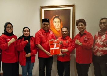 Terima Surat Sakti PDI-P, Kelian : Pasangan AMAN Siap Mendaftar di KPU SBT 