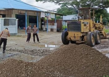 BPJN Maluku Lambat Tangani Jalan Rusak di Ruas Banggoi – Bula, Warga Ngeluh, Polisi Turun Tangan